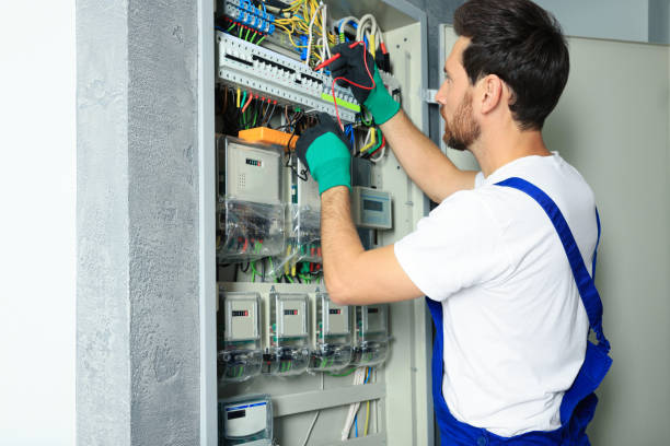 Best Circuit Breaker Repair  in Banks, OR